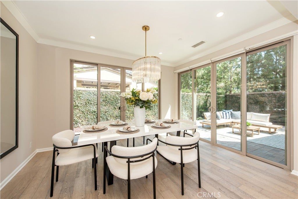 146 Rotunda, Irvine CA 92620 - Photo 6