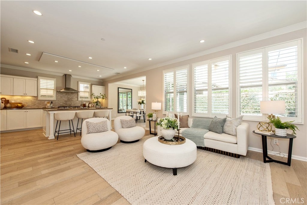 146 Rotunda, Irvine CA 92620 - Photo 8