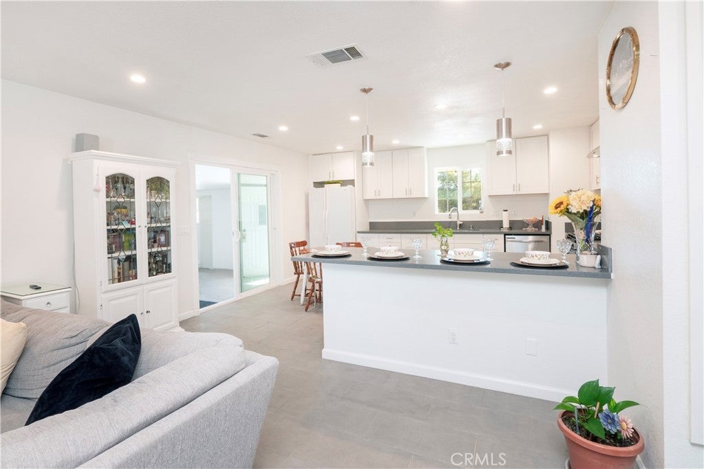 10707 Redwood