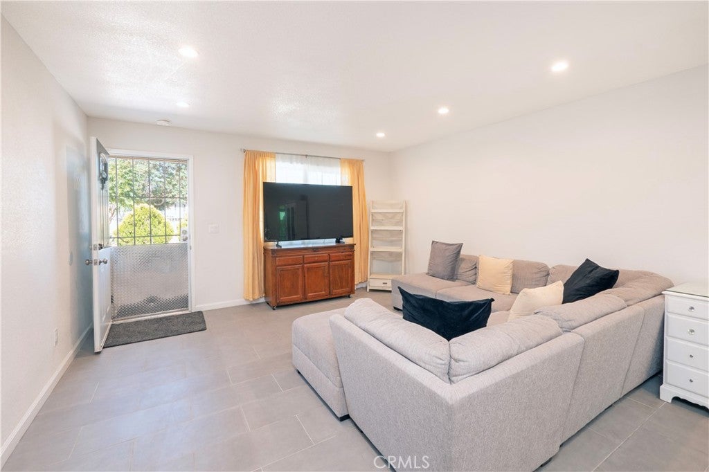 10707 Redwood