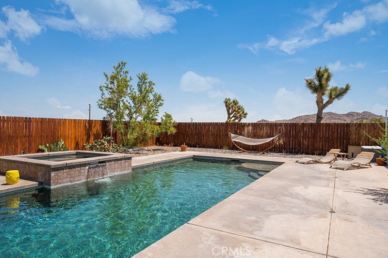 61424 Latham Trail
