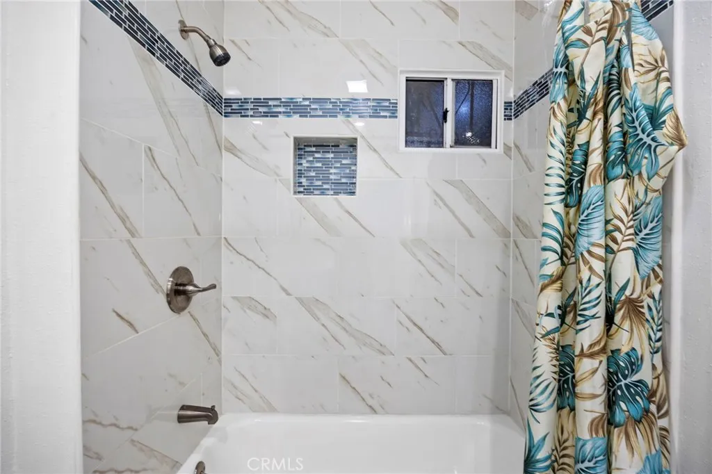 Other, California 90011, United States, 2 Bedrooms Bedrooms, ,1 BathroomBathrooms,Residential,Active,231995