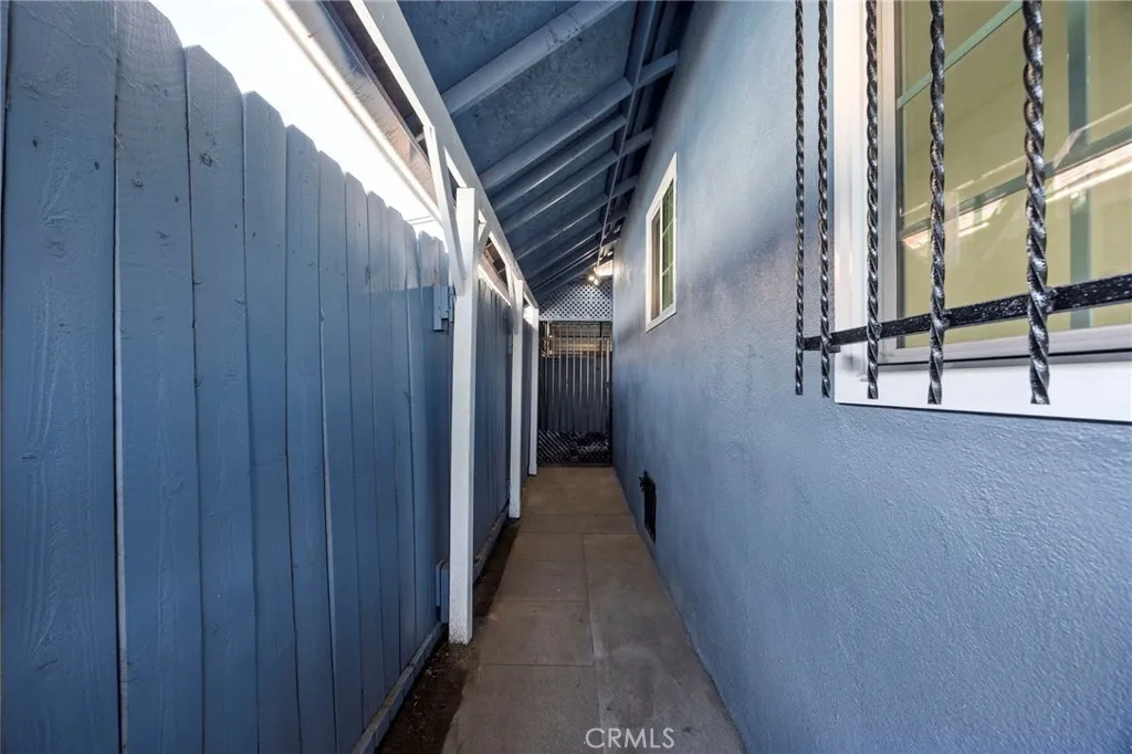 Other, California 90011, United States, 2 Bedrooms Bedrooms, ,1 BathroomBathrooms,Residential,Active,231995