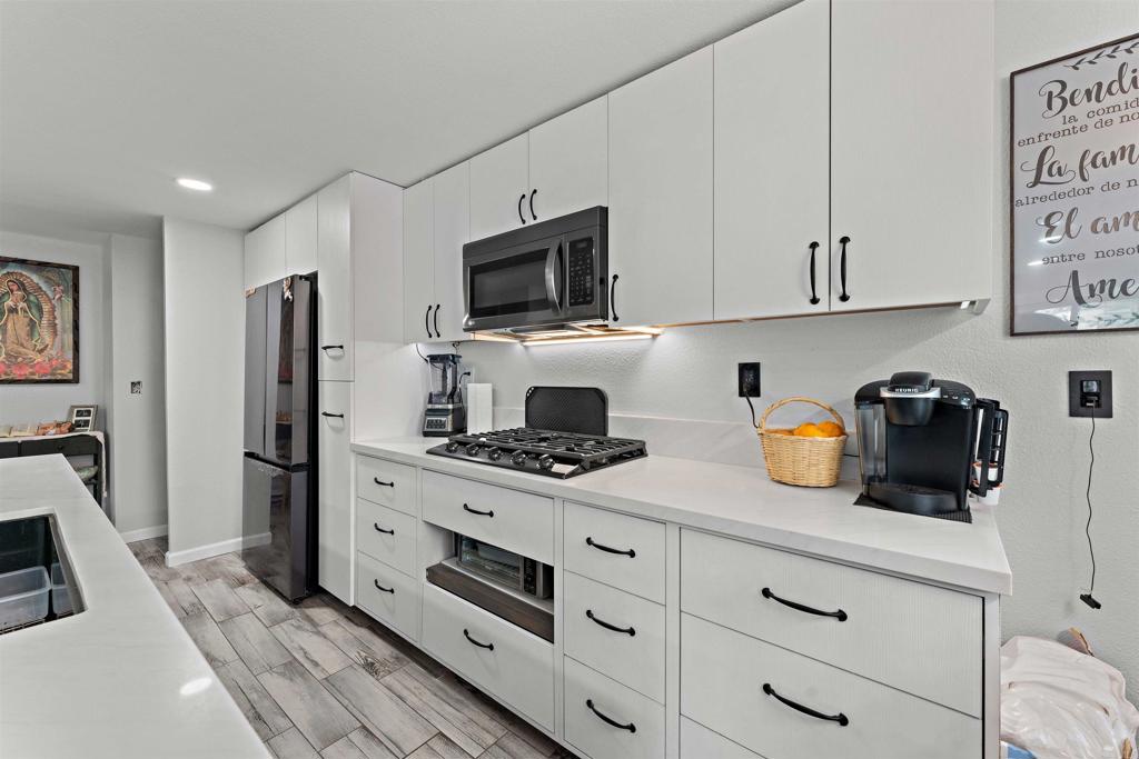 1205 N Santa Fe Ave 50