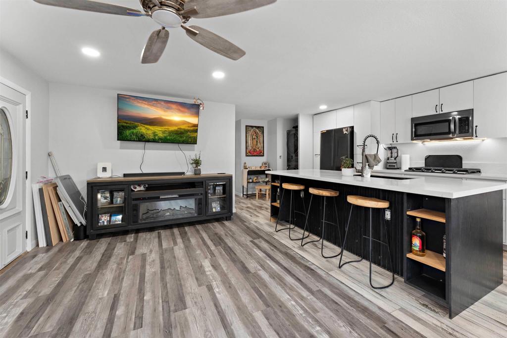 1205 N Santa Fe Ave 50