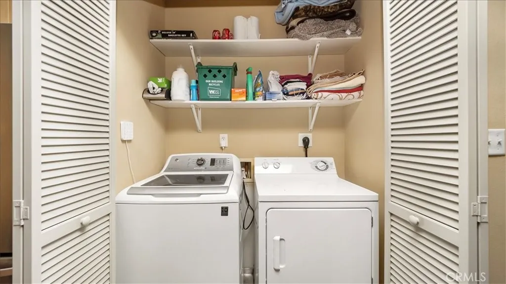 Long Beach, California 90802, United States, 2 Bedrooms Bedrooms, ,2 BathroomsBathrooms,Residential,Active,225474