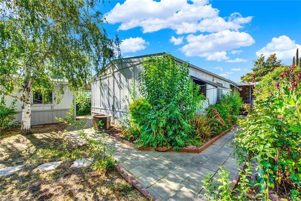 3835 GARDINER FERRY 3