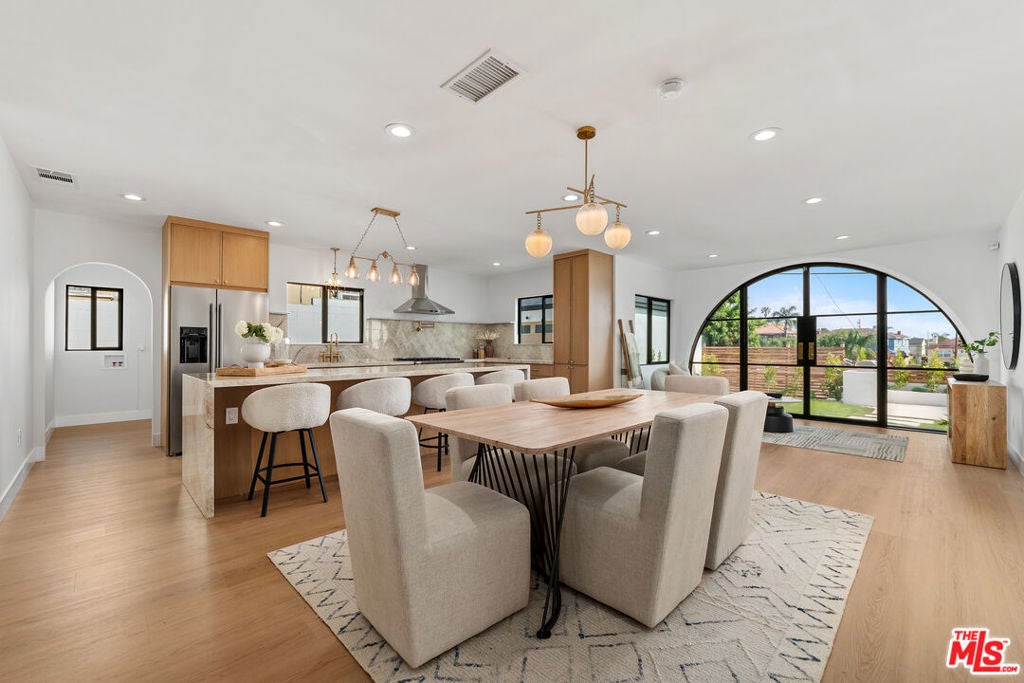 Photo of 5168 Southridge Avenue, Los Angeles, CA 90043 (MLS # 26839261)