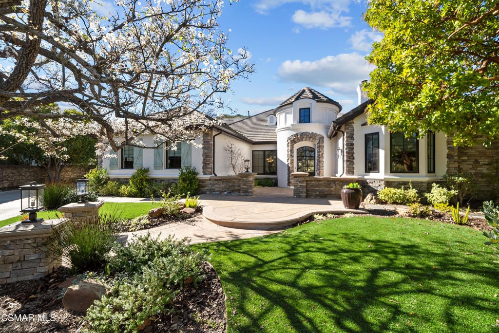 Photo of 5516 Via Olas, Newbury Park, CA 91320 (MLS # 226000206)