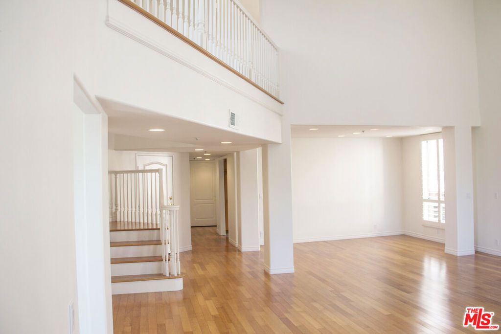Photo of 10307 Missouri Avenue #301, Los Angeles, CA 90025 (MLS # 25512767)