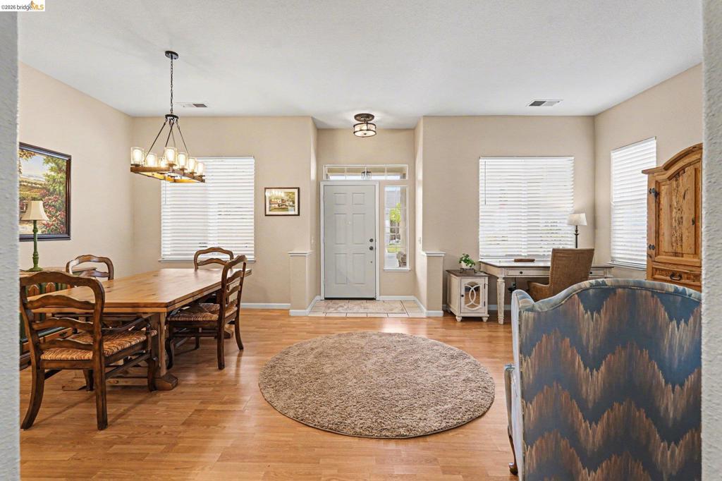 1569 Rubidoux Ln