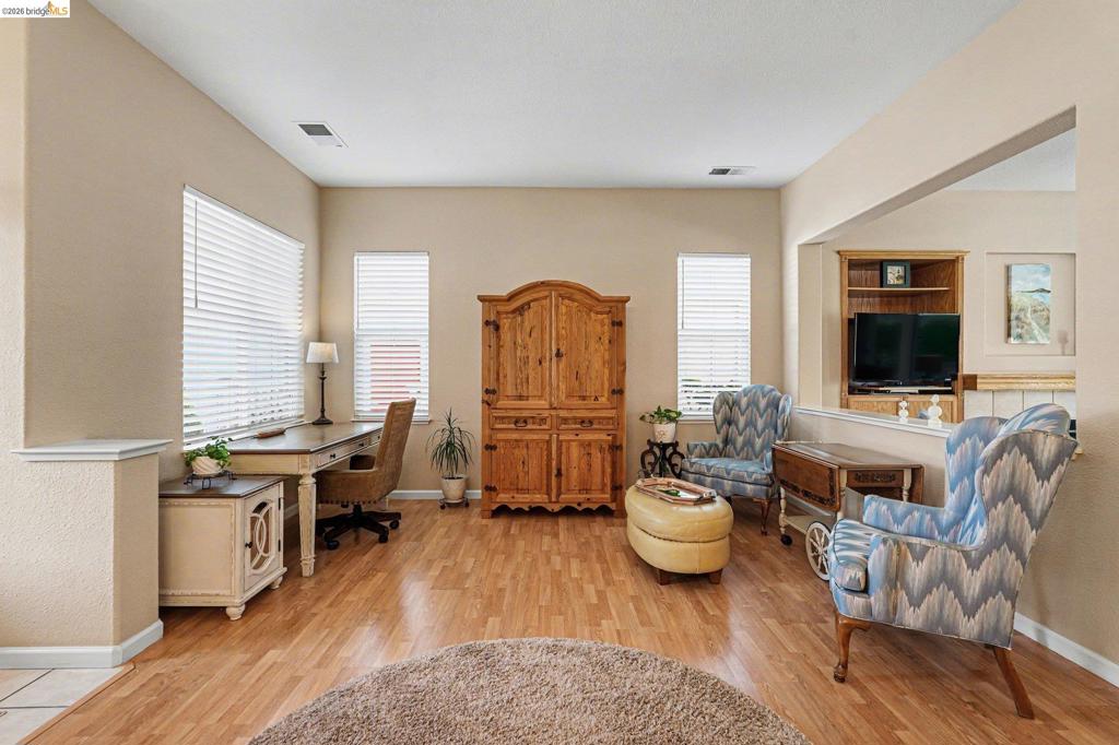 1569 Rubidoux Ln