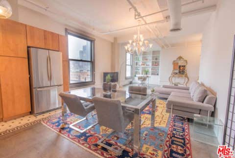 Photo of 108 W 2nd Street #808, Los Angeles, CA 90012 (MLS # 26848177)