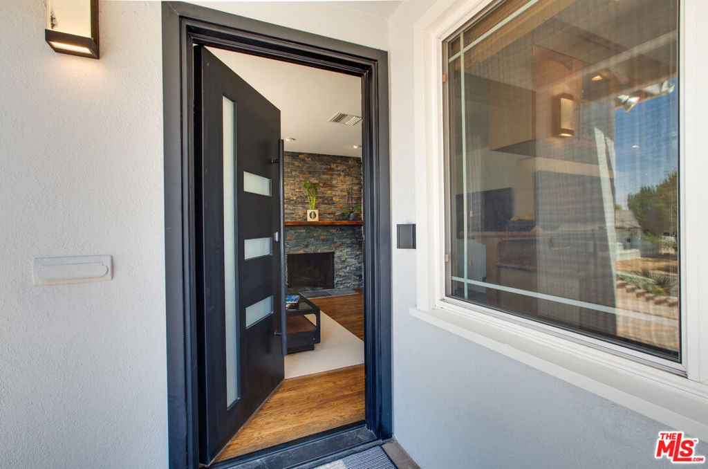 7724 Shady Cove Avenue, Burbank CA 91504