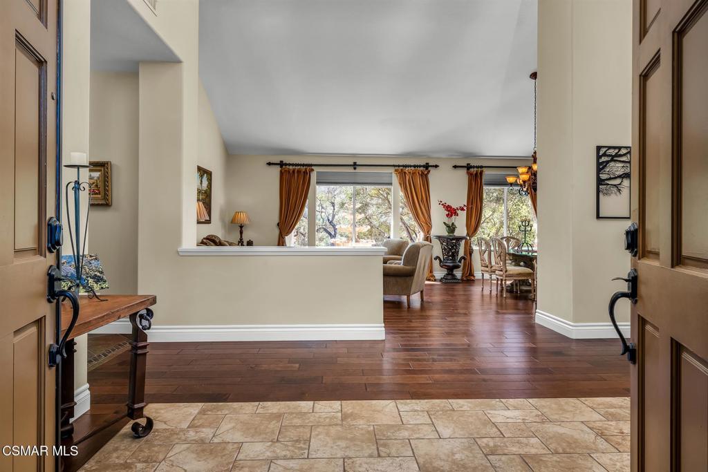 1826 Crystal View Circle