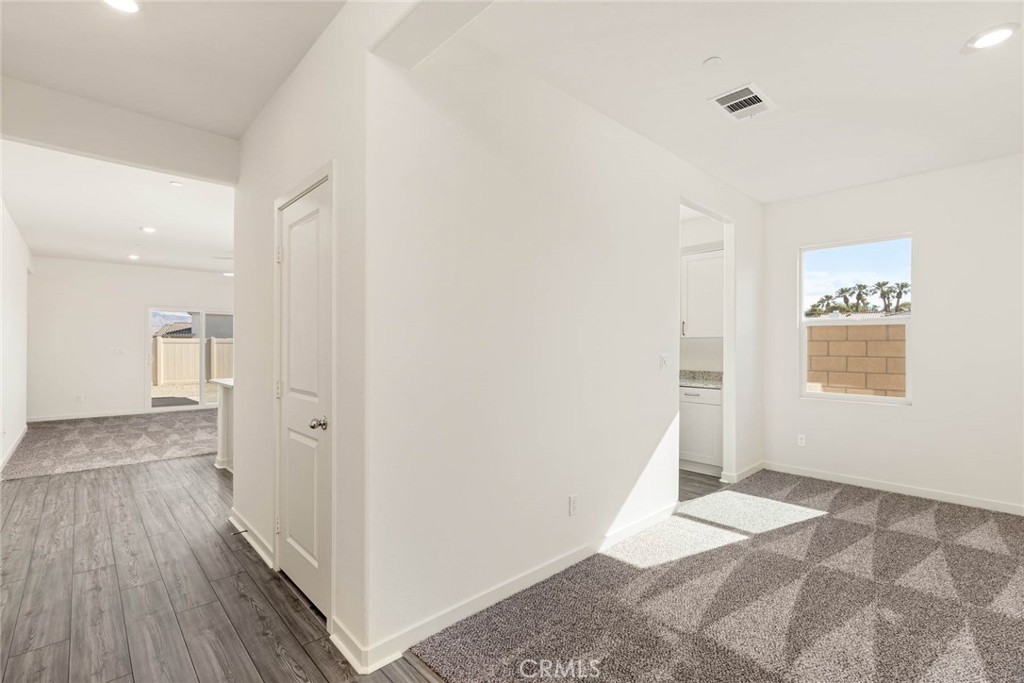 42485 Isla Court