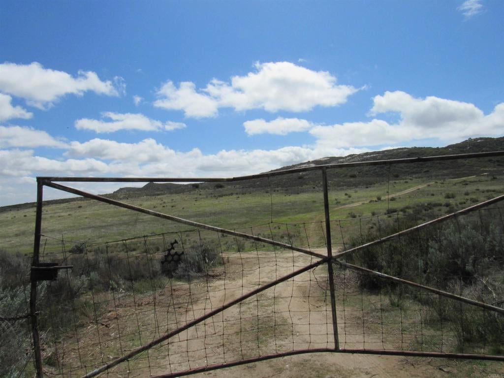 722.87 Hauser Creek Road