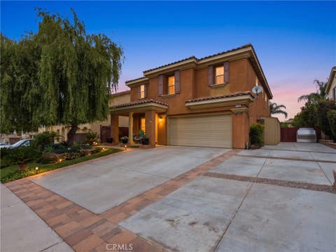 Photo of 2180 Stonewood ST, Mentone, CA 92359 (MLS # CV26147409)