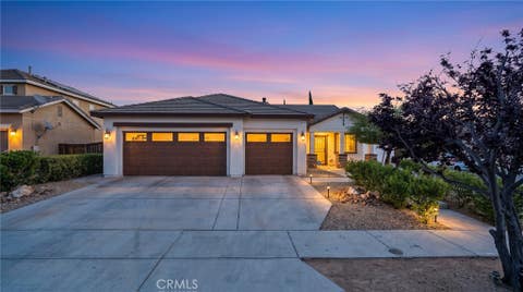 Photo of 8935 Hydrangea AVE, Hesperia, CA 92344 (MLS # CV26163073)