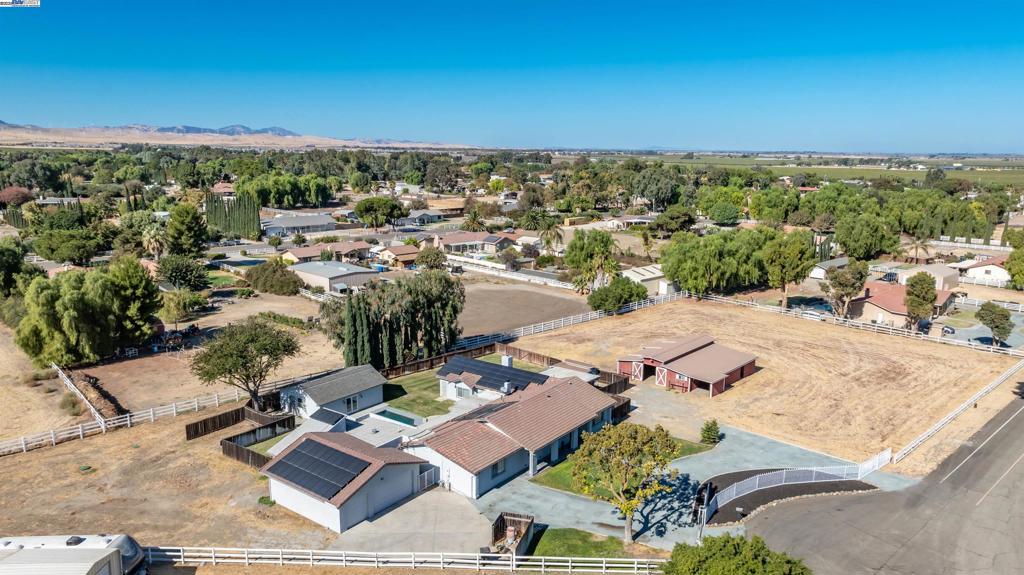SANTOS RANCH - Residential