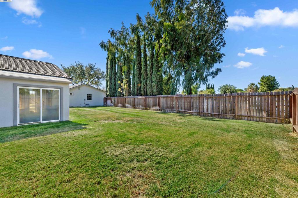 SANTOS RANCH - Residential