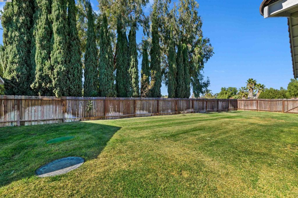 SANTOS RANCH - Residential