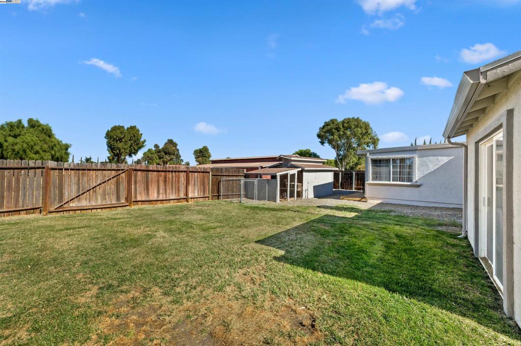 SANTOS RANCH - Residential