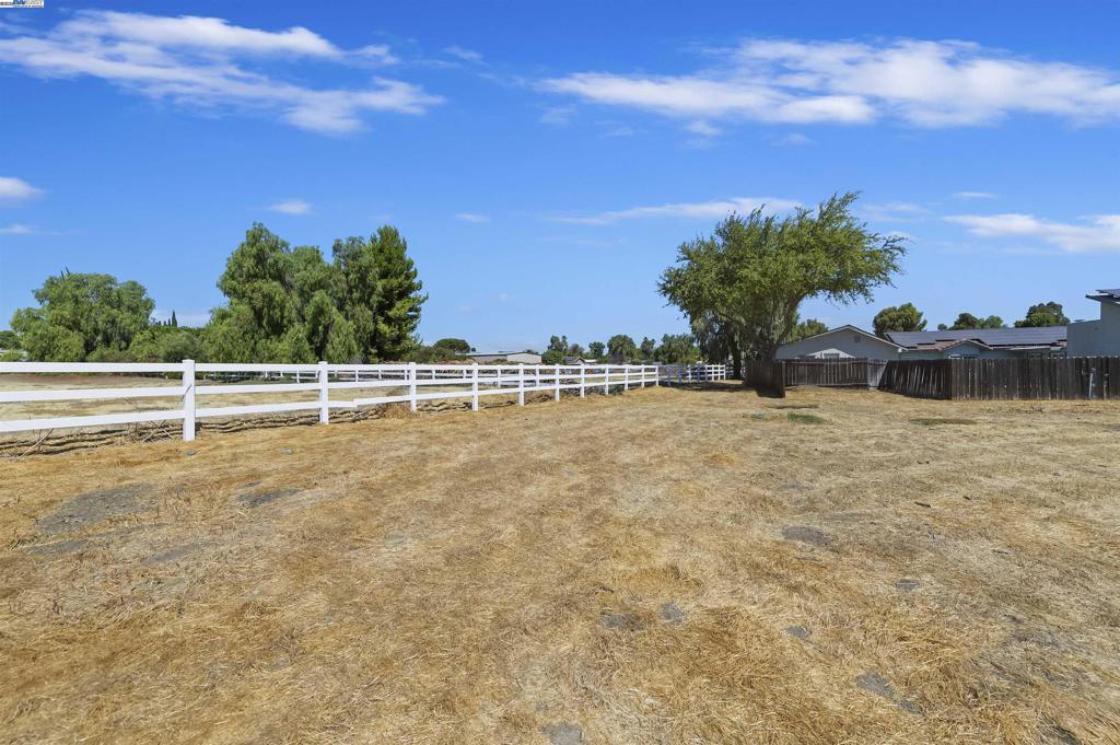 SANTOS RANCH - Residential