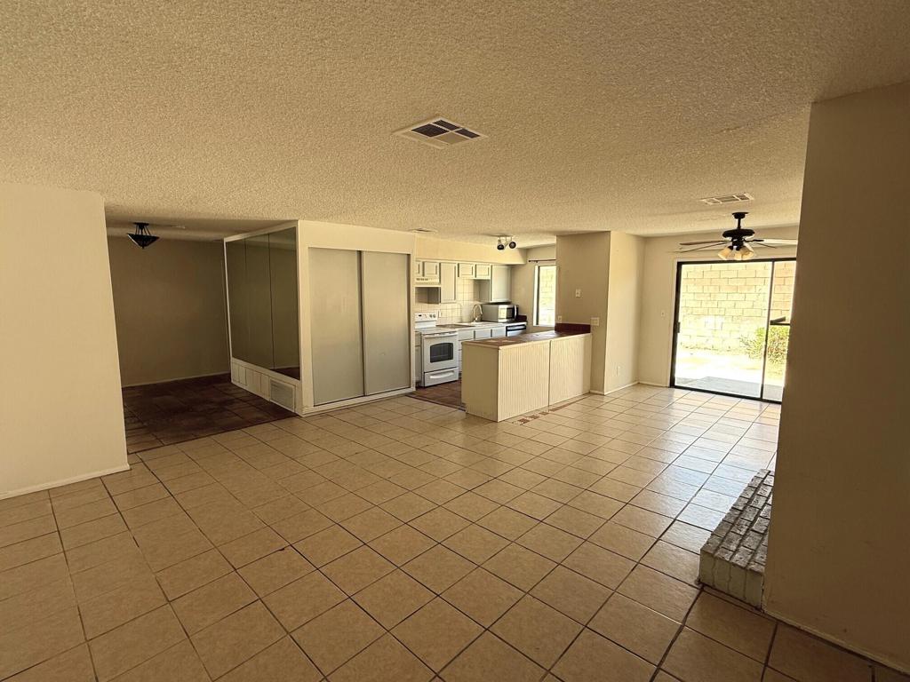 La Quinta Cove - Residential