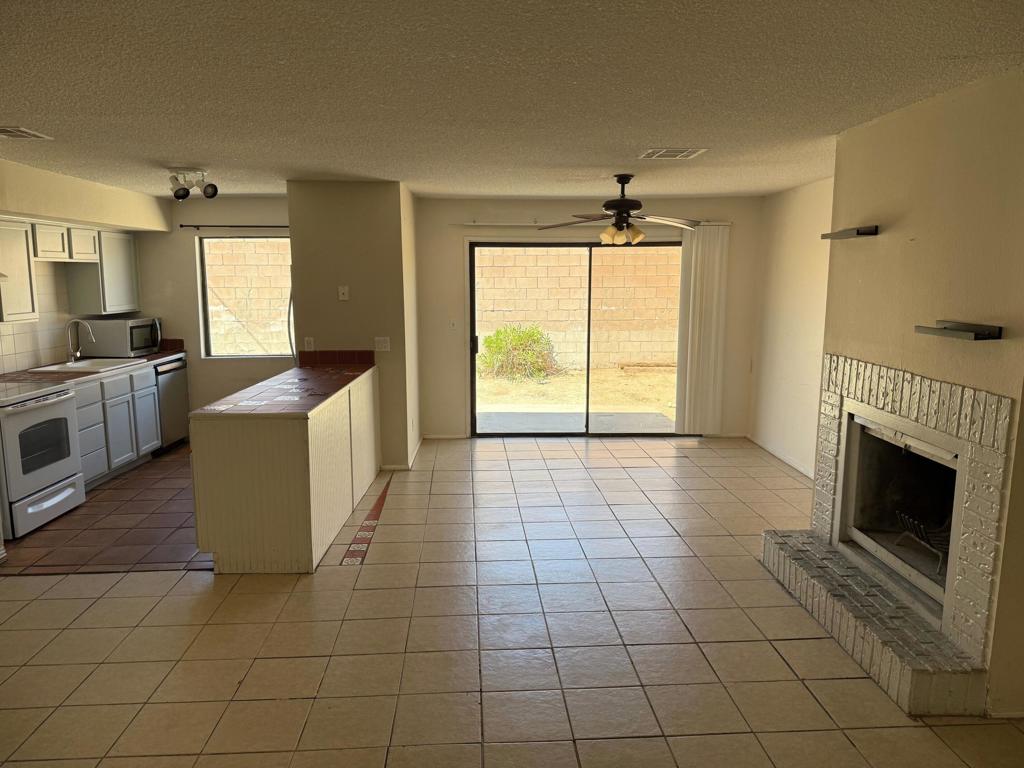 La Quinta Cove - Residential