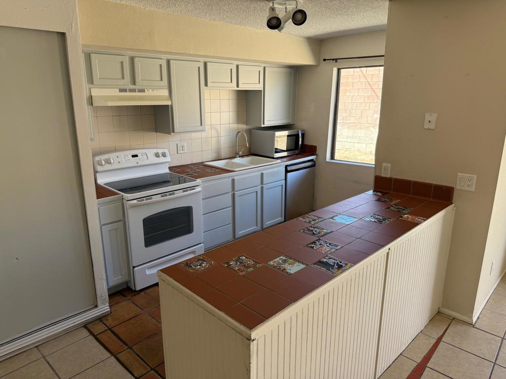 La Quinta Cove - Residential