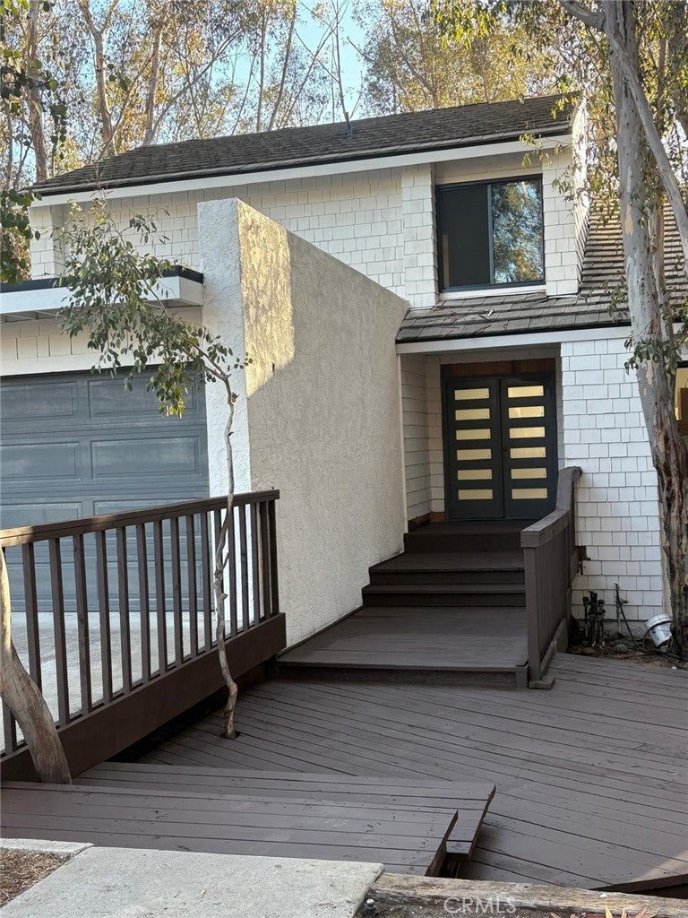 25031 Castlewood