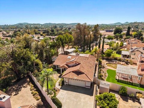 Photo of 2011 Rachelle Pl PL, Escondido, CA 92025 (MLS # 260025266SD)