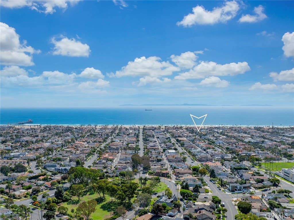 Photo of 307 14th Street, Huntington Beach, CA 92648 (MLS # OC26155960)