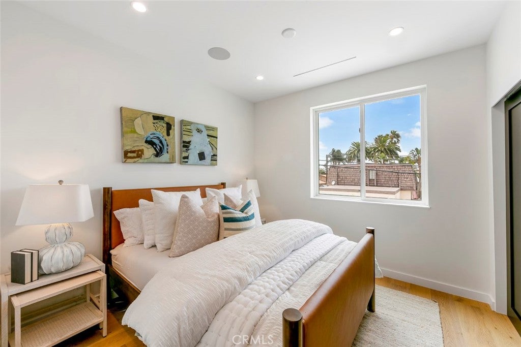 307 14th Street, Huntington Beach CA 92648 - Photo 27