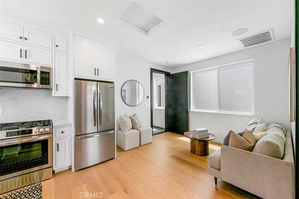 307 14th Street, Huntington Beach CA 92648 - Photo 26