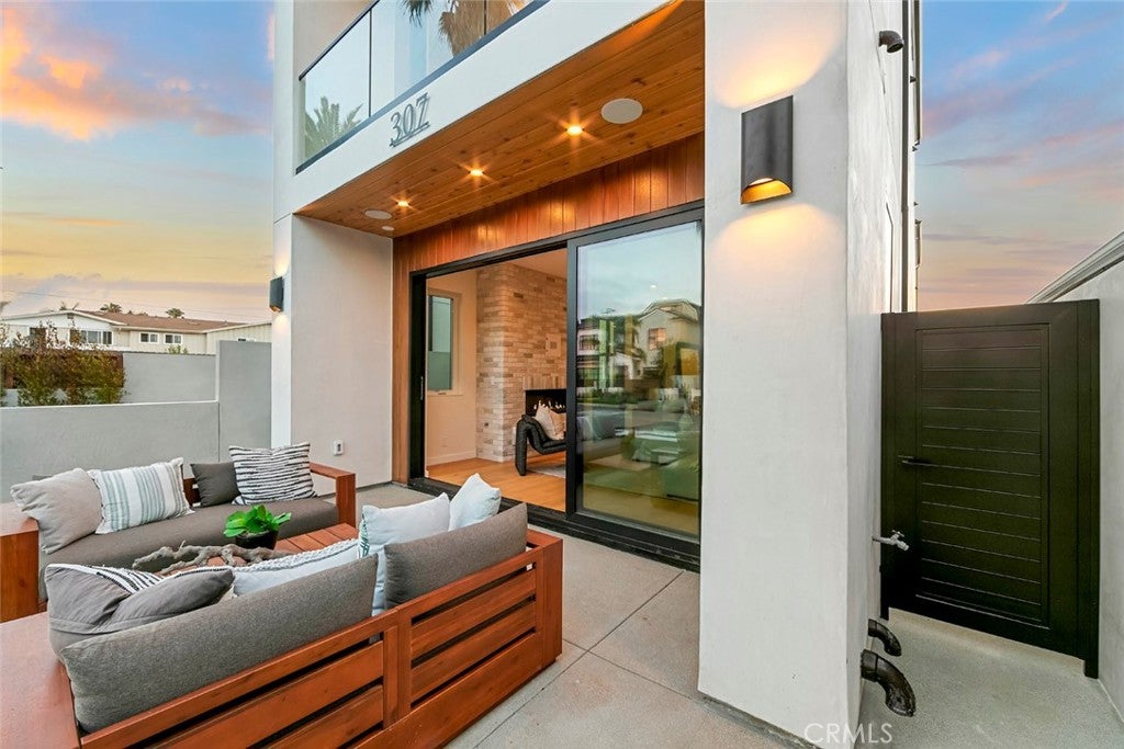 307 14th Street, Huntington Beach CA 92648 - Photo 6