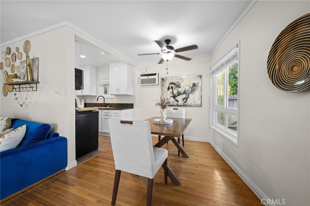 3822 E 1st 1