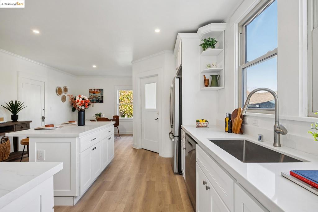 BROADMOOR - Residential