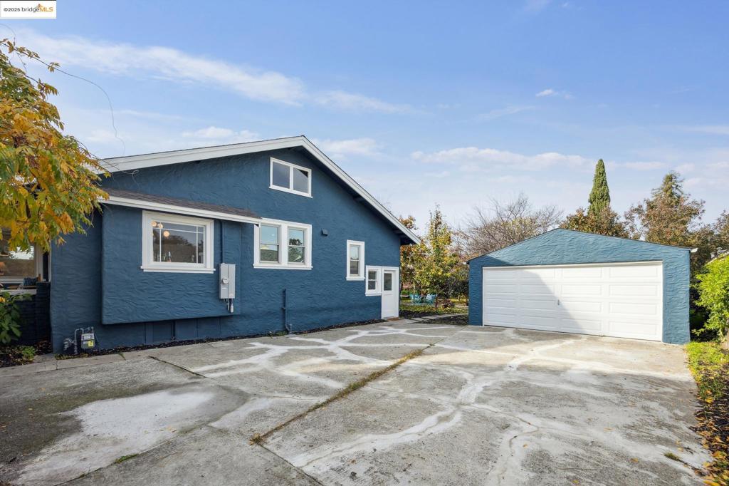 BROADMOOR - Residential