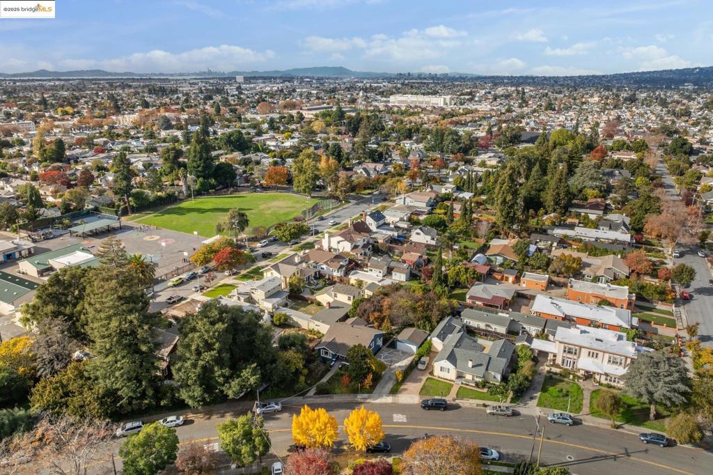 BROADMOOR - Residential