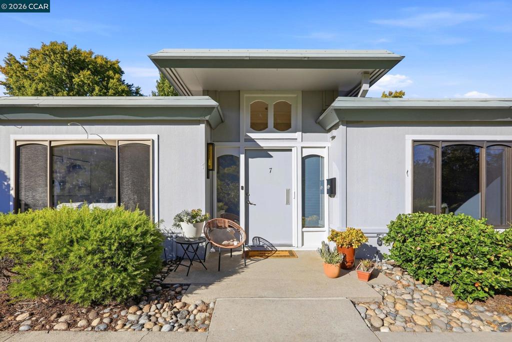 2116 Pine Knoll Dr 7