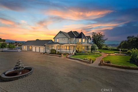 Photo of 39650 Patagonia Court, Temecula, CA 92591 (MLS # SR25247016) Photo of 39650 Patagonia Court, Temecula, CA 92591 (MLS # SR25247016)