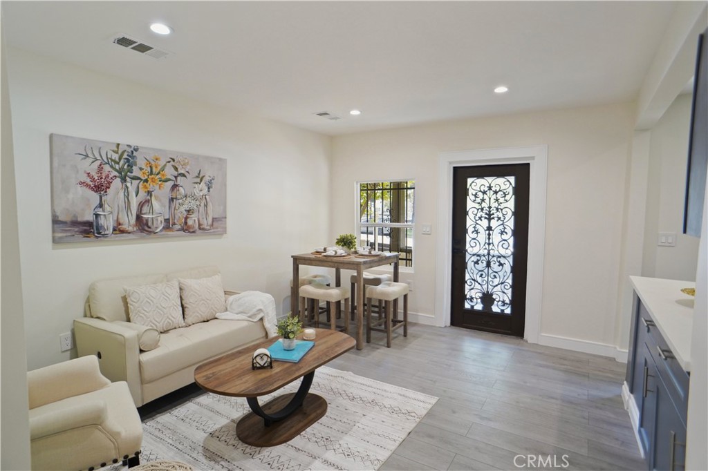 77 W Washington Boulevard