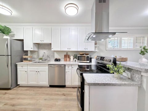 Photo of 1531 Marina Court #B, San Mateo, CA 94403 (MLS # ML82064833)