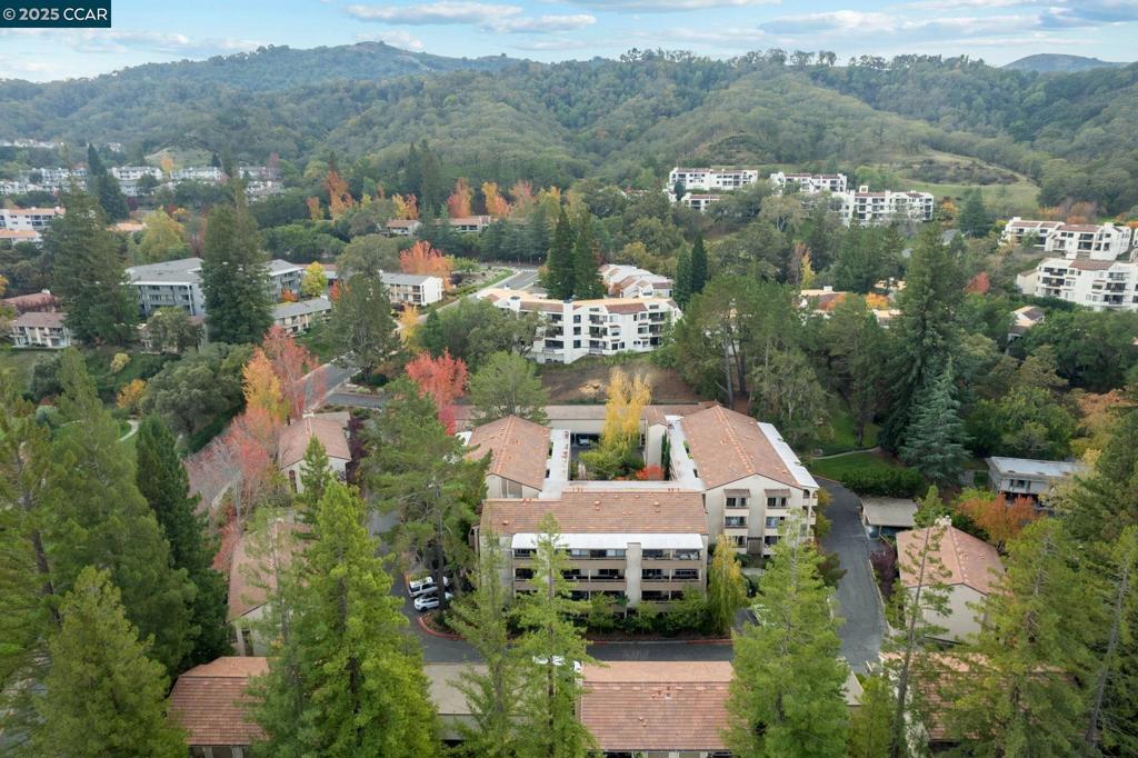 ROSSMOOR - Residential