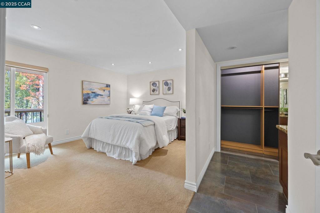 ROSSMOOR - Residential