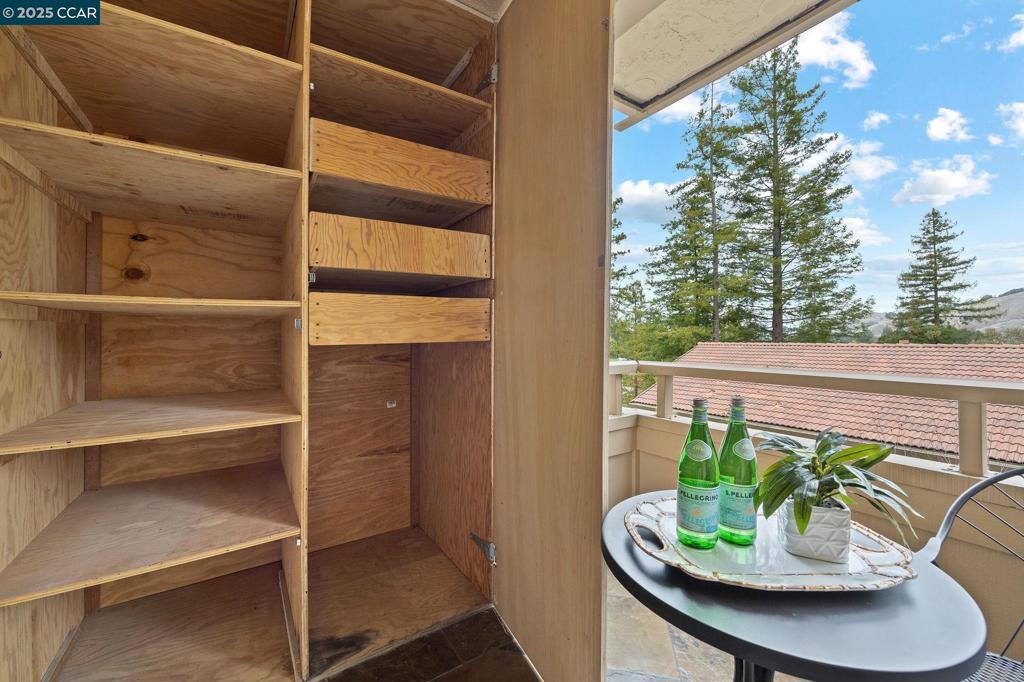 ROSSMOOR - Residential