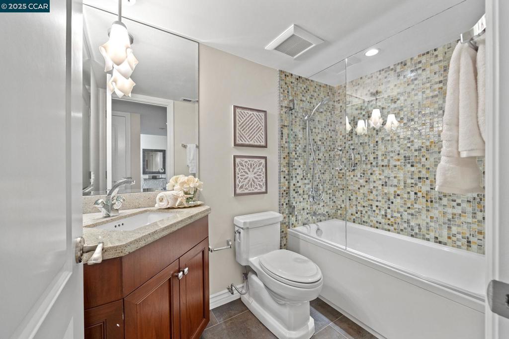 ROSSMOOR - Residential