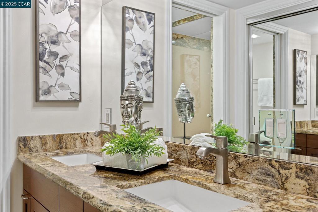 ROSSMOOR - Residential